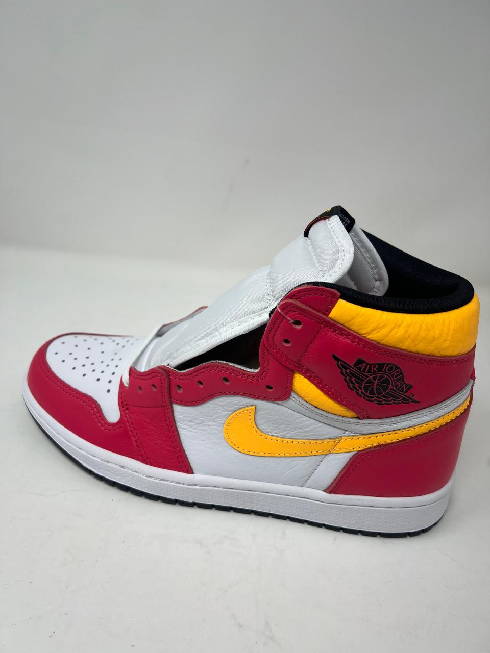 Air Jordan 1 Retro High OG White/University Red-Black