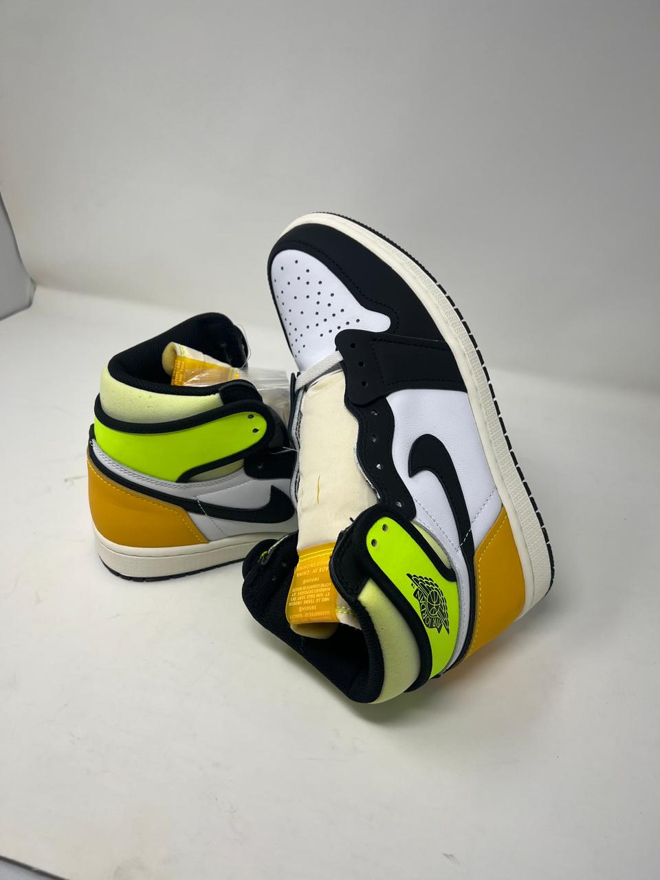 Air Jordan 1 Retro OG 555088 118